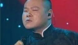 吃瓜群众帅成这样,惊艳众人目光！