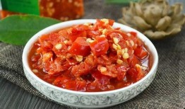 外国女吃酸辣瓜,外国女性体验中国美食的独特魅力