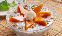 吃小瓜吃的烧心,揭秘夏日消暑美食背后的健康隐患