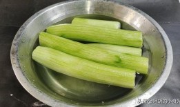 甲辰年4月吃瓜,瓜香四溢，笑谈人生